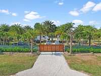 House 1688300272