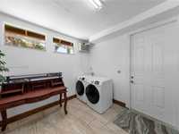 House 1688300279