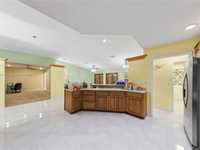 House 1711833881