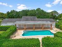 House 1711833978