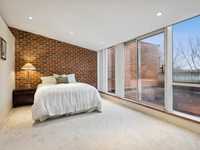 House 1721997716