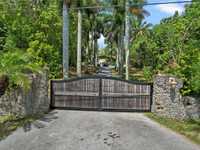 House 1771514203