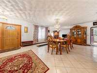 House 1888904871