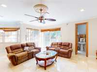 House 1835180606