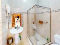 House 1835180617