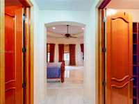 House 1835180633