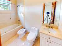 House 1835180681