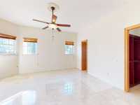 House 1835180683