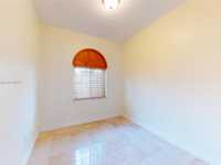 House 1835180732