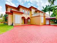 House 1835180747