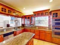 House 1835180574