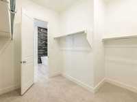 House 1760897423