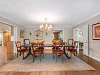 House 1764747932