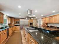House 1764747923
