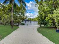 House 1982517561