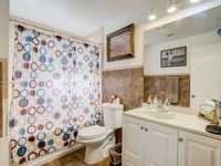 House 1982594464