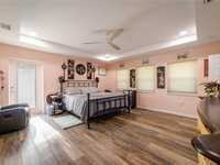 House 1808453204