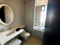 House 2772997751