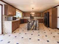 House 1824354045