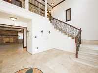 House 1824354015