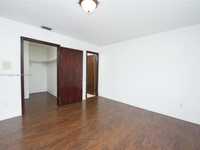 House 1824354384