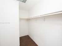 House 1824354389