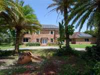 House 1824354434