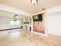 House 1824354023