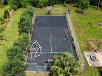 House 1824354512