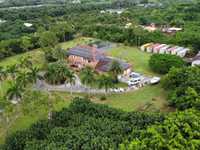 House 1824354566