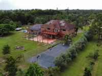 House 1824354690
