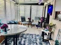 House 1836971974