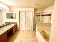 House 1915414784