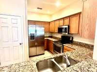 House 1915414712