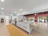 House 1842766014