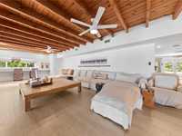 House 1842766032