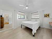House 1842766126