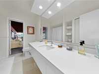 House 1842766134