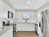 House 1847747682