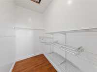 House 1847436867