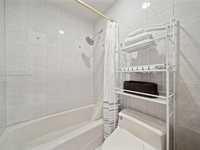 House 1999166596