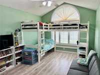 House 1857580904