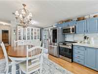 House 1858901934