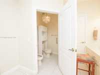 House 1863723044