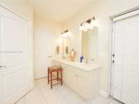 House 1863723047