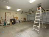 House 1863723100