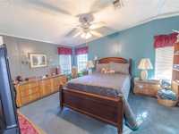 House 1929808777