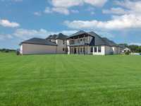 House 1877457496
