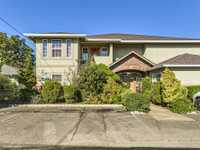 House 1885014624