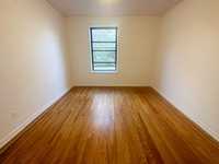 House 1886525734